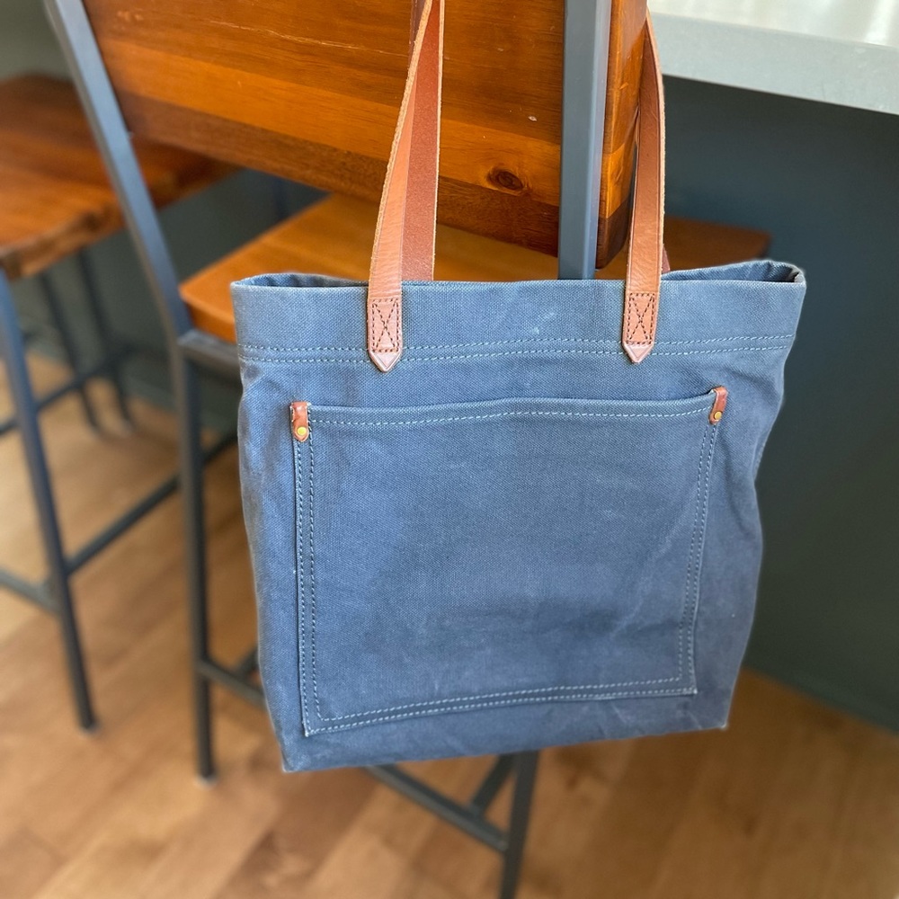 EUC Madewell Medium Transport Tote in Navy Canvas